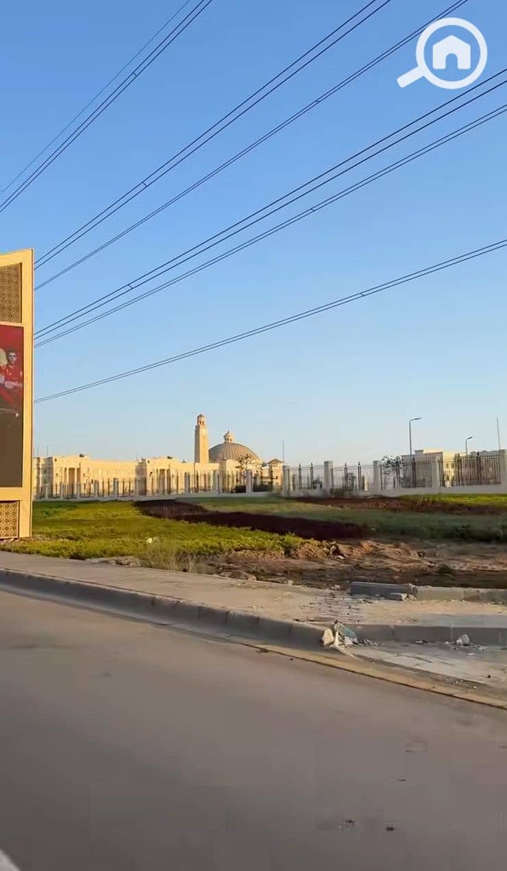 8 dabbb598-a34d-4057-9b4f-b2c714016e5f. jpg