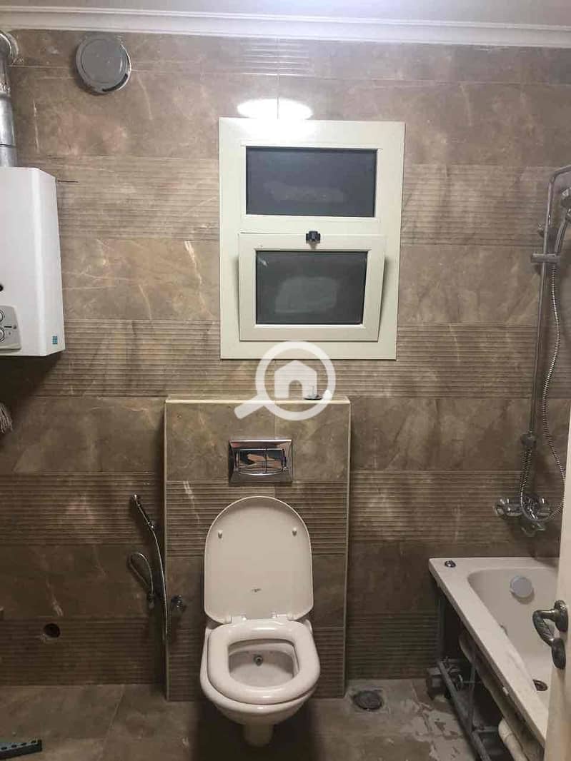 10 6df1ddef-8f02-44f1-ad4f-efcc06265fab. jpg