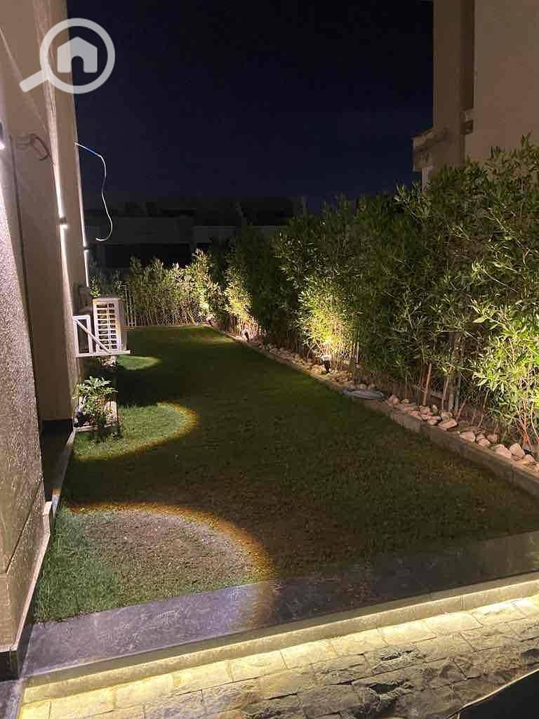 25 b20408a3-01b5-4acc-802b-2353fd4df3cf. jpg