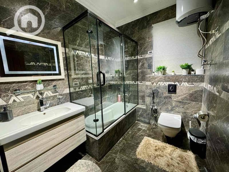 8 81d480e1-9d9e-476b-b662-0caef4a0712b. jpg