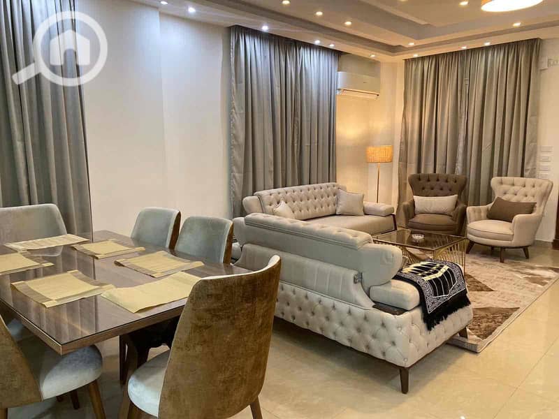 11 b2bbe135-c53b-4296-85ec-e4f4ca1eb6e9. jpg