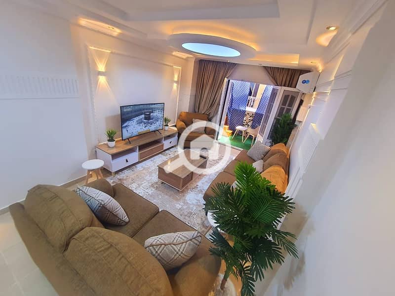 5 b86560e0-6e92-40e6-ad2e-948061589582. jpg