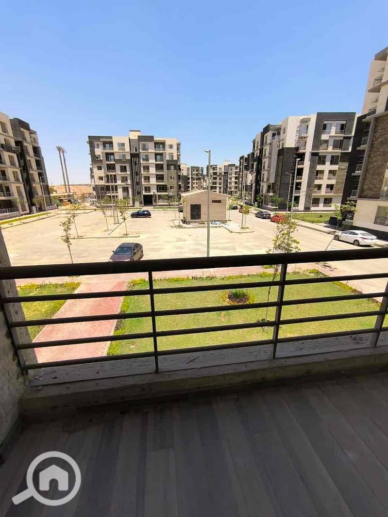 5 61b357d4-9b8e-45ea-88d4-ce367b6e7f48. jpg