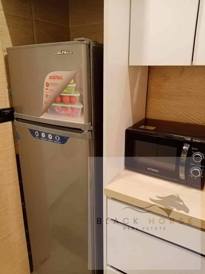 9 09ca2629-3407-4567-a098-0b93ac64db40. jpg