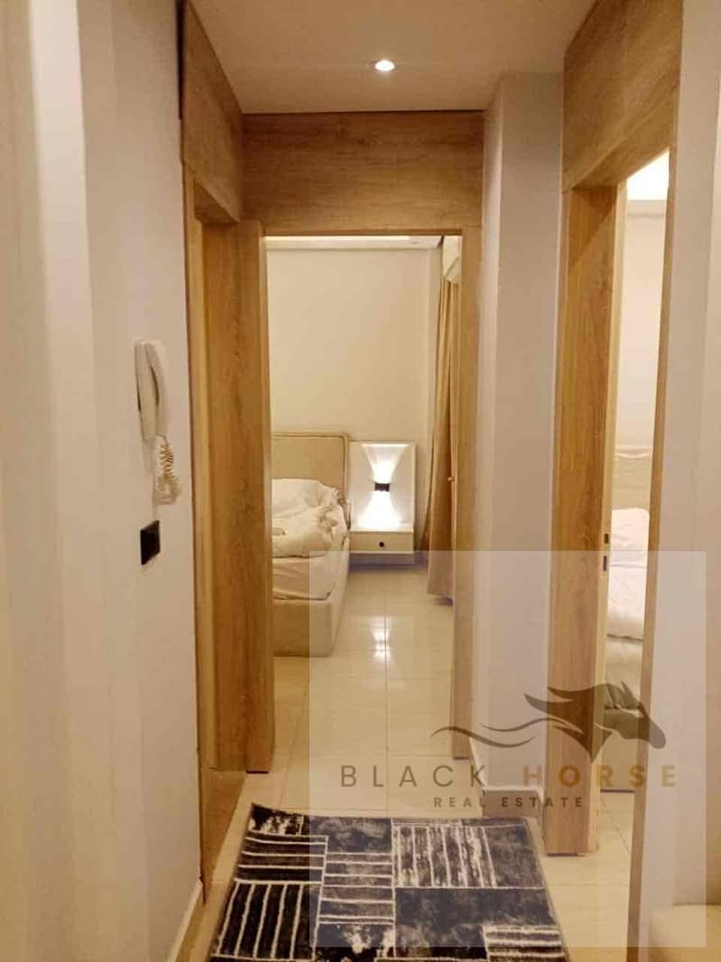 10 d6ccd372-f126-4621-b4c3-bde139e40c94. jpg