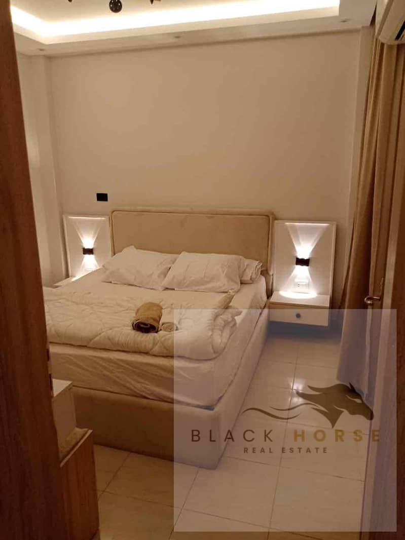 12 6354d7e1-ef43-44f1-a21c-2ac8b242eccd. jpg