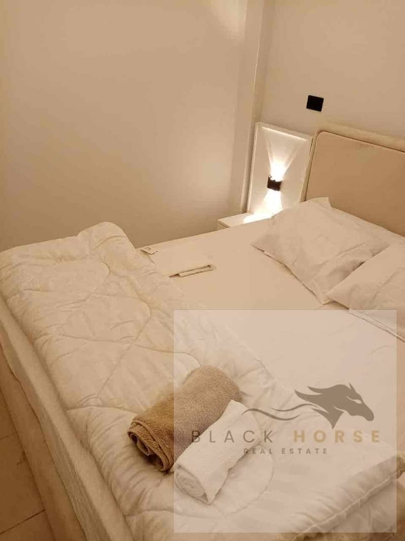 13 a4c6ac0b-4ce8-4b1a-b5c7-6f06e053b564. jpg