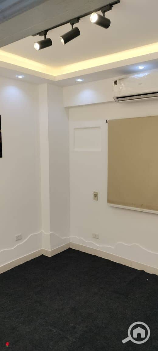 13 0129983d-40a9-4b5c-a660-9a4aef777393. jpg