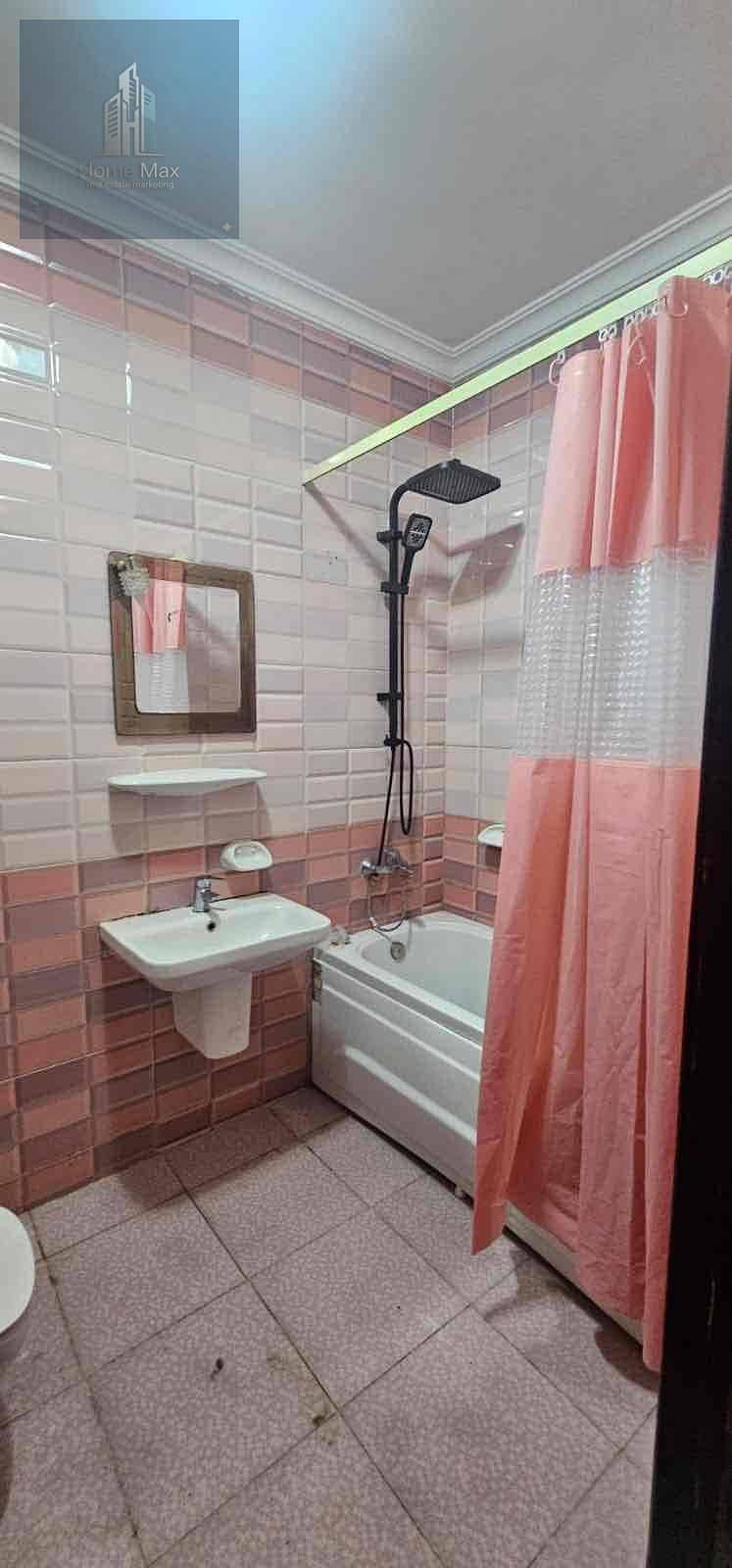 10 d05d4f4f-eca4-40d3-a216-888d136b461e. jpg