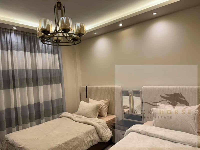 11 a8dca976-9bcd-4c15-9f72-80ceba45c6de. jpg