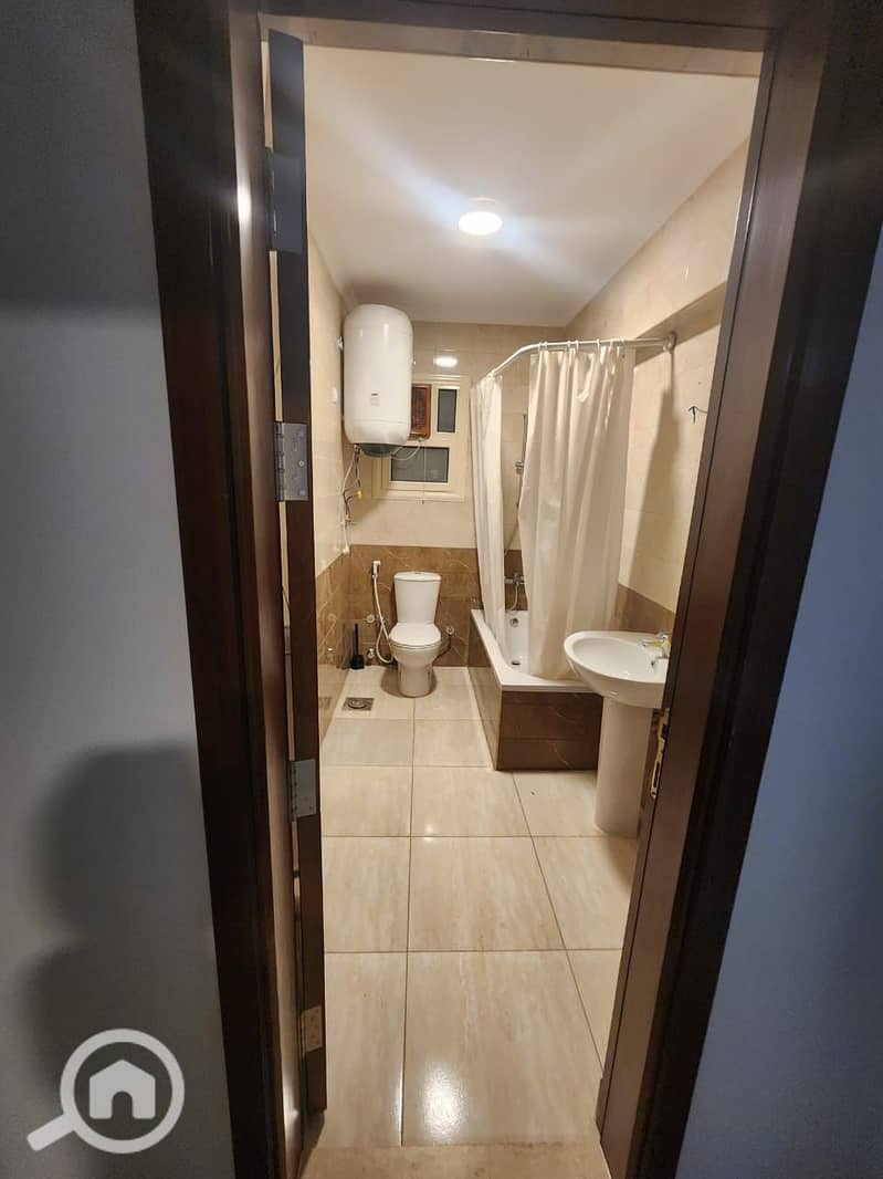 10 2c101882-90ab-4d09-b3d8-756783590dad. jpg