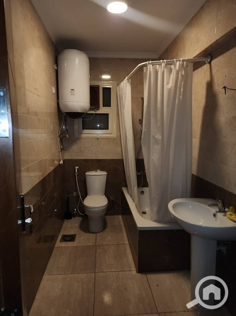 11 b3fa5eed-6742-4c00-85b4-58611d00442d. jpg