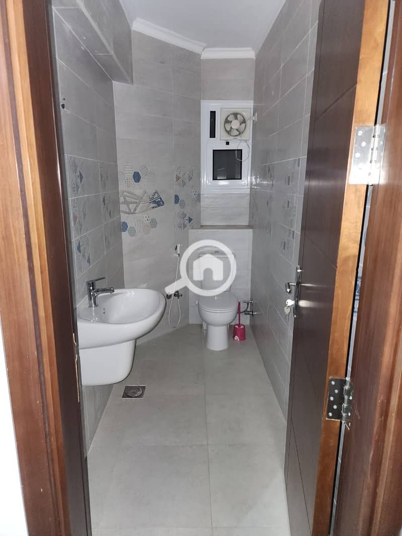 12 be3c104b-e954-4aa2-91e8-8ff9d1dbf7ea. jpg