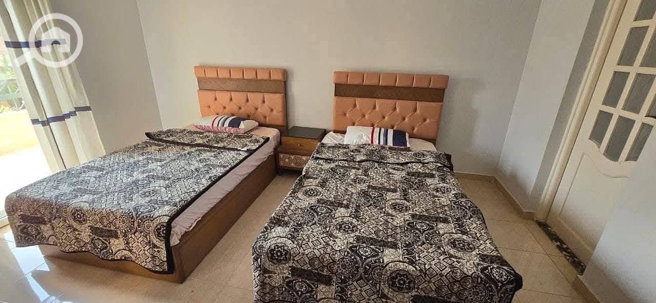 6 592246565_880423234520939_7389070030447341731_n. jpg