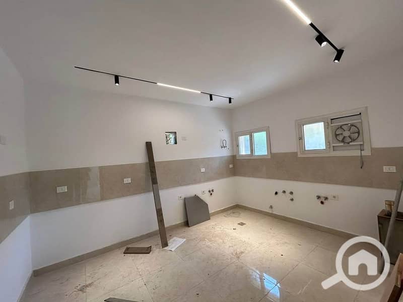 6 586616550_874612491768680_980186770253630302_n. jpg