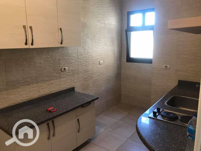 10 ce68cde7-4321-4428-bd23-31b6c8e36f04. jpg