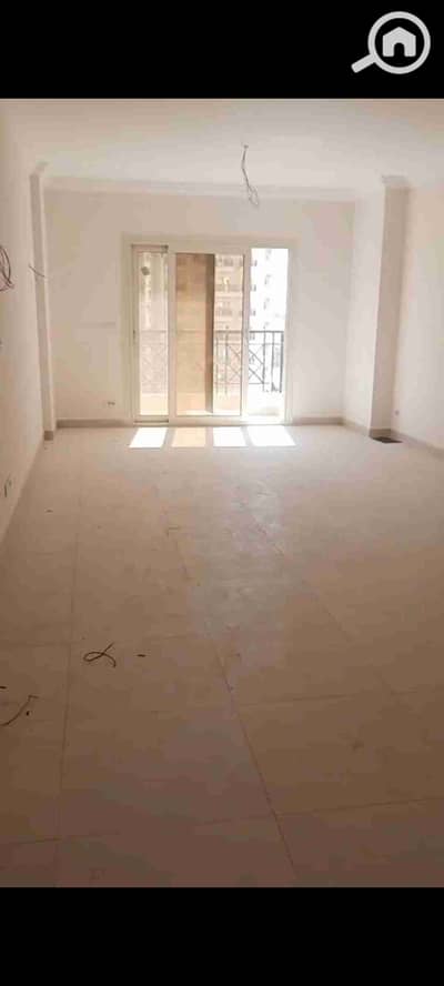 شقة 3 غرف نوم للايجار في سموحة، الإسكندرية - 1000125573. jpg