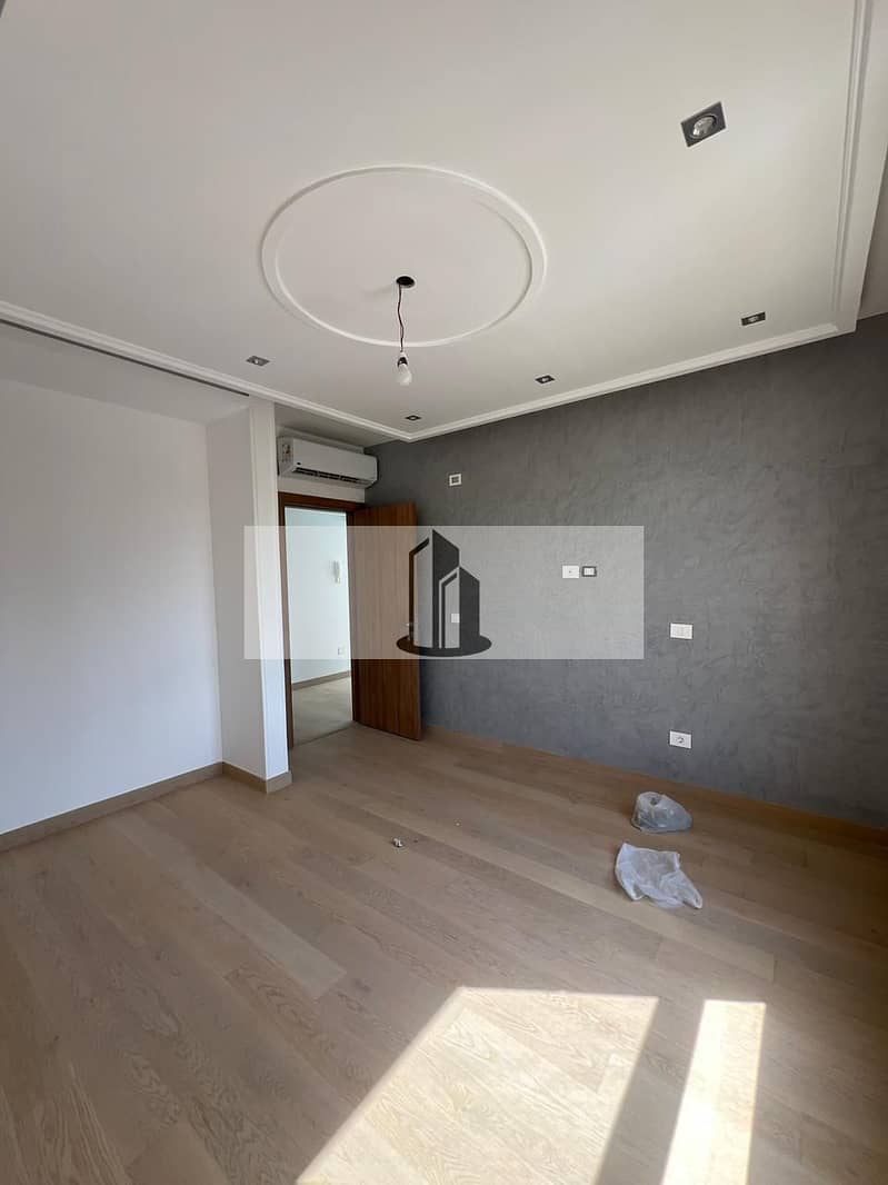 4 WhatsApp Image 2025-12-24 at 5.48. 50 PM. jpeg