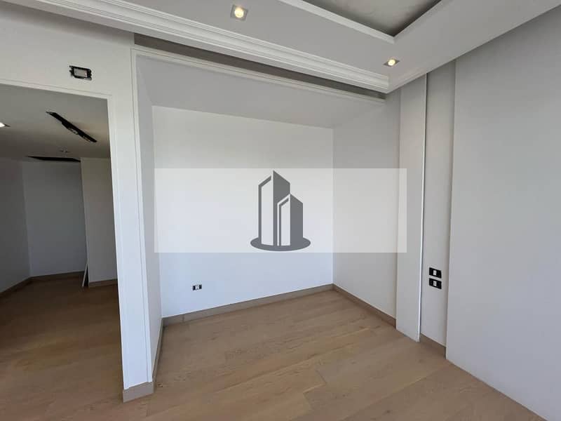 5 WhatsApp Image 2025-12-24 at 5.48. 51 PM (1). jpeg