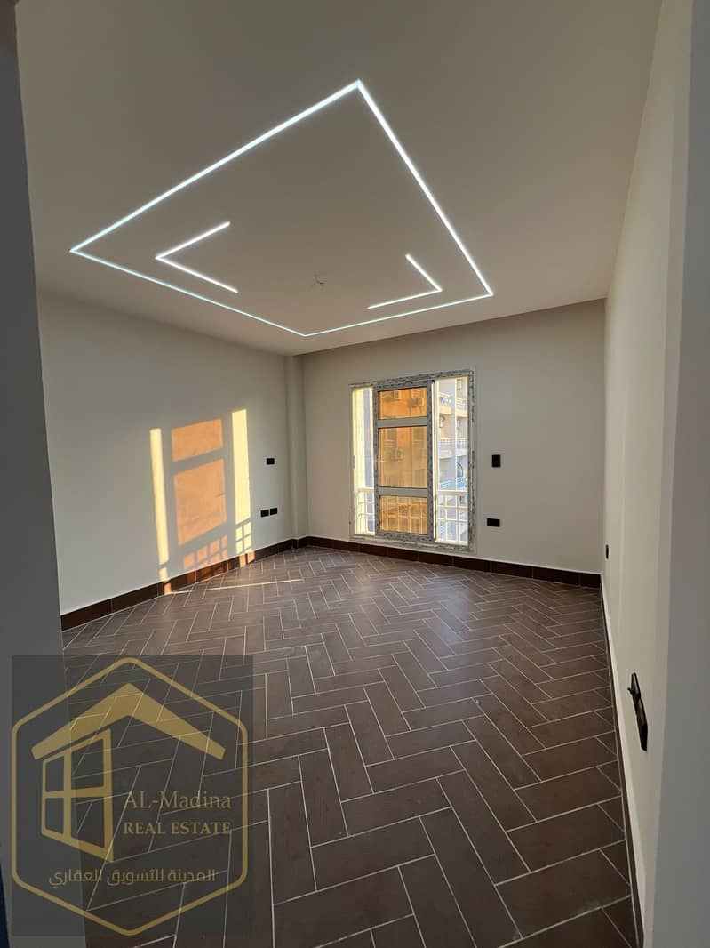 10 WhatsApp Image 2025-12-27 at 10.22. 34 PM. jpeg