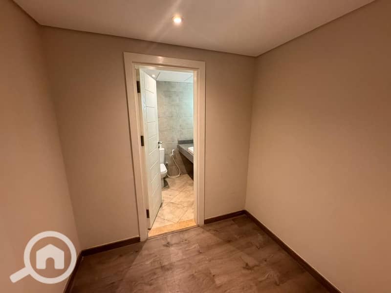 8 WhatsApp Image 2025-12-27 at 10.36. 27 PM (2). jpeg