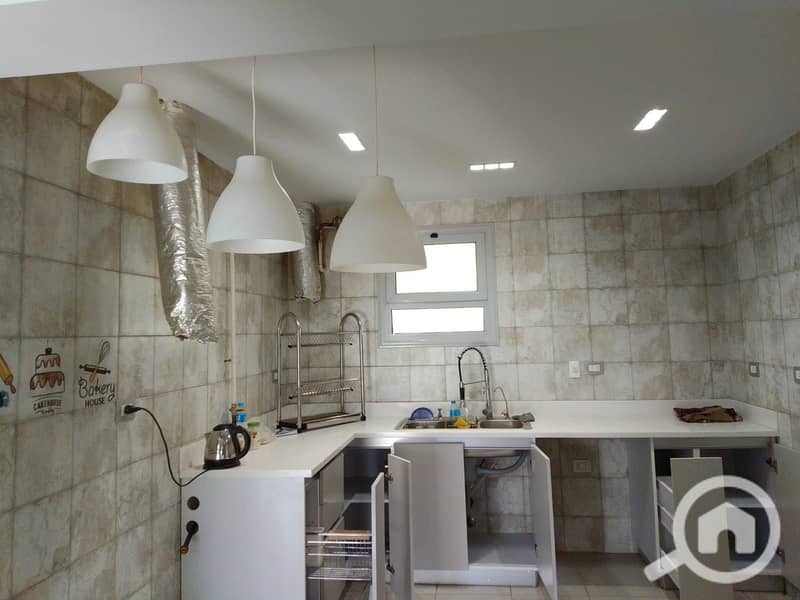 12 a176d55d-b38a-487b-8262-ec14edf7bf4e. jpg