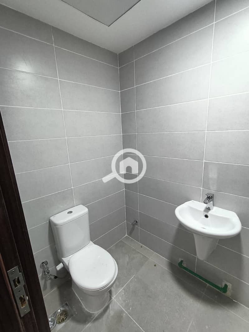 5 WhatsApp Image 2025-12-27 at 10.49. 52 PM. jpeg