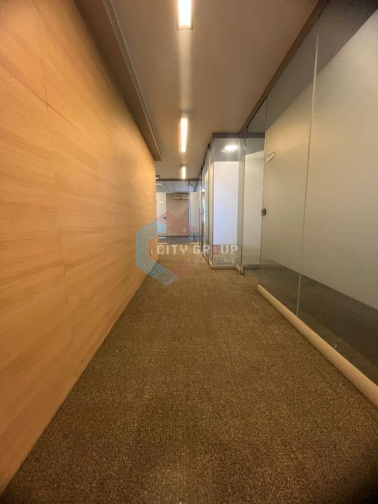 8 8a22acb7-a229-4be0-b95b-29e4383cc8ba. jpg