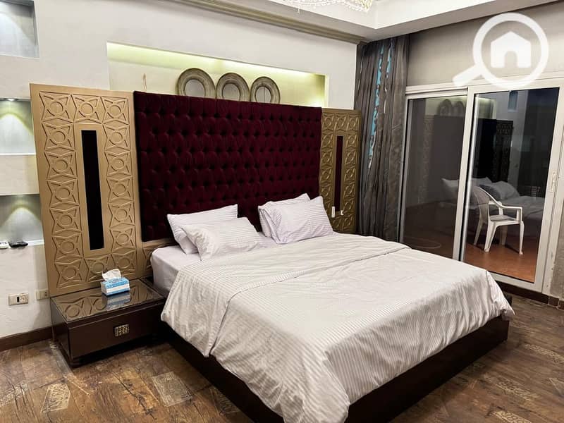 10 5eb22595-ea59-4eea-9969-9b81da503217. jpg