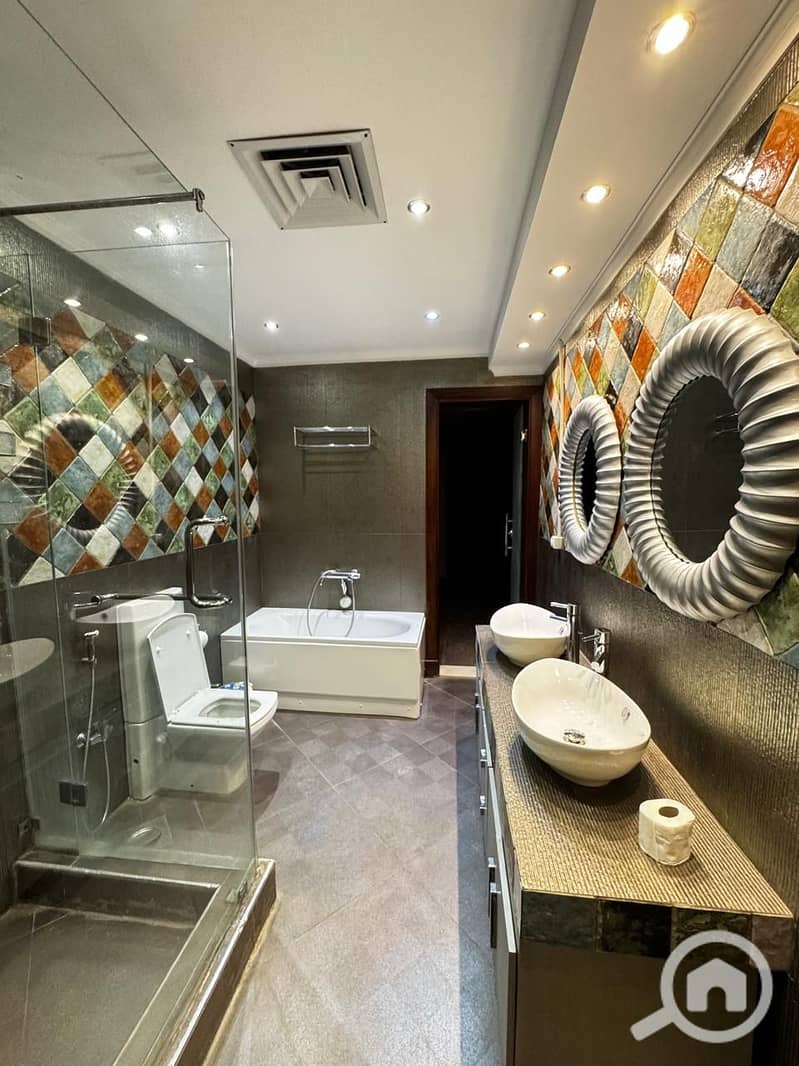 13 46583e50-bbde-4cee-86b9-6d1090dde9d1. jpg