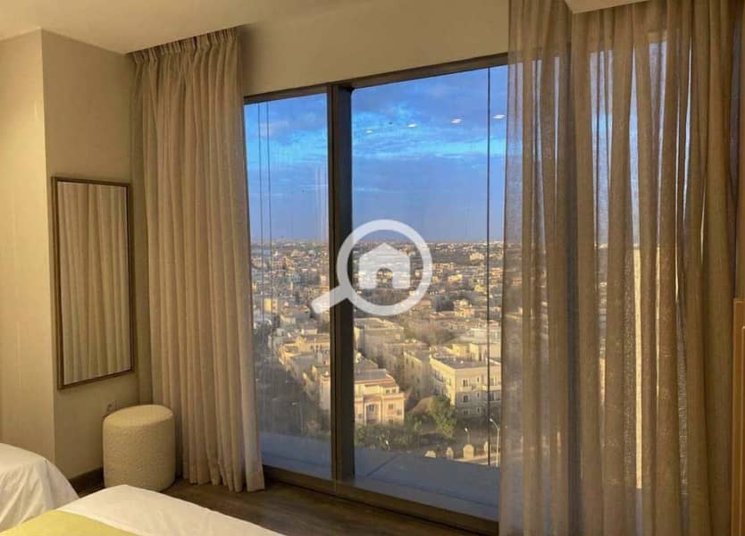 2 946fc30b-2aa9-4533-827c-4a2bcc580b8b. jpg