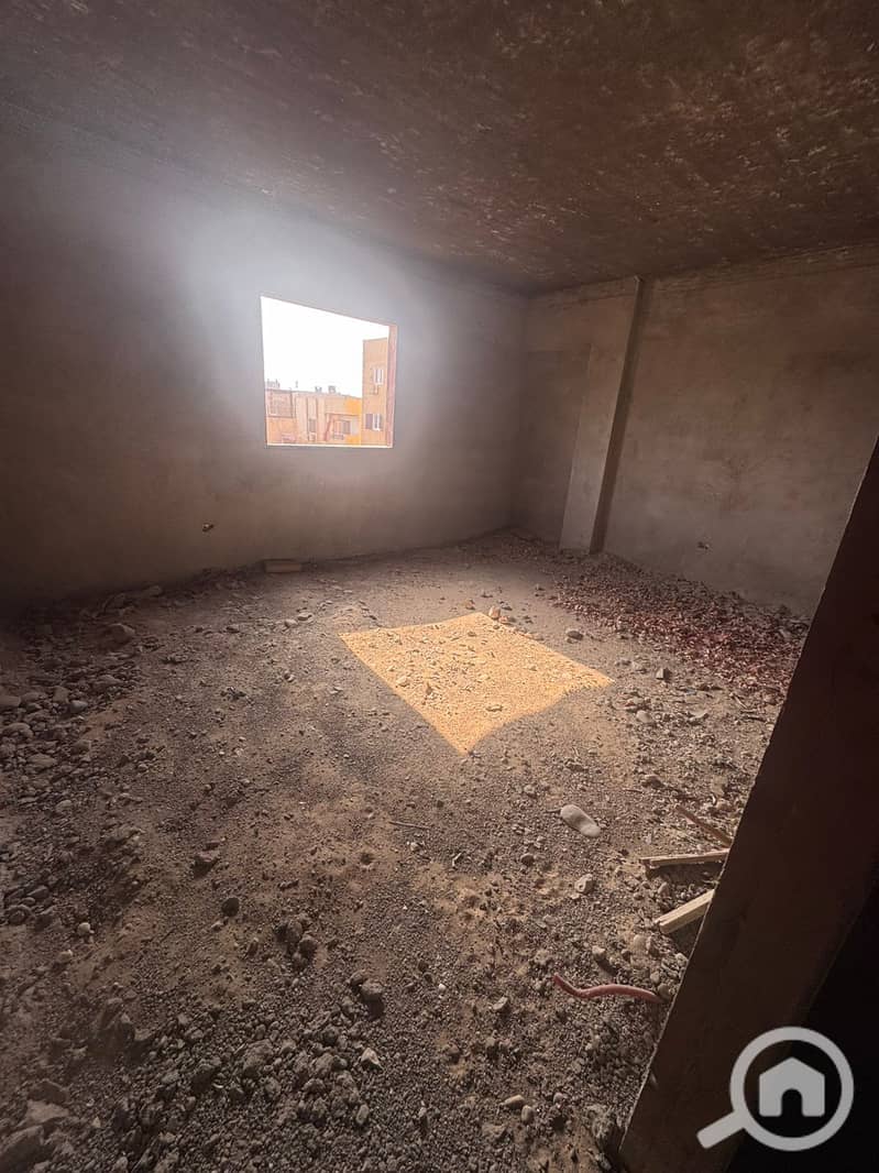 3 WhatsApp Image 2025-12-28 at 1.25. 29 AM (1). jpeg