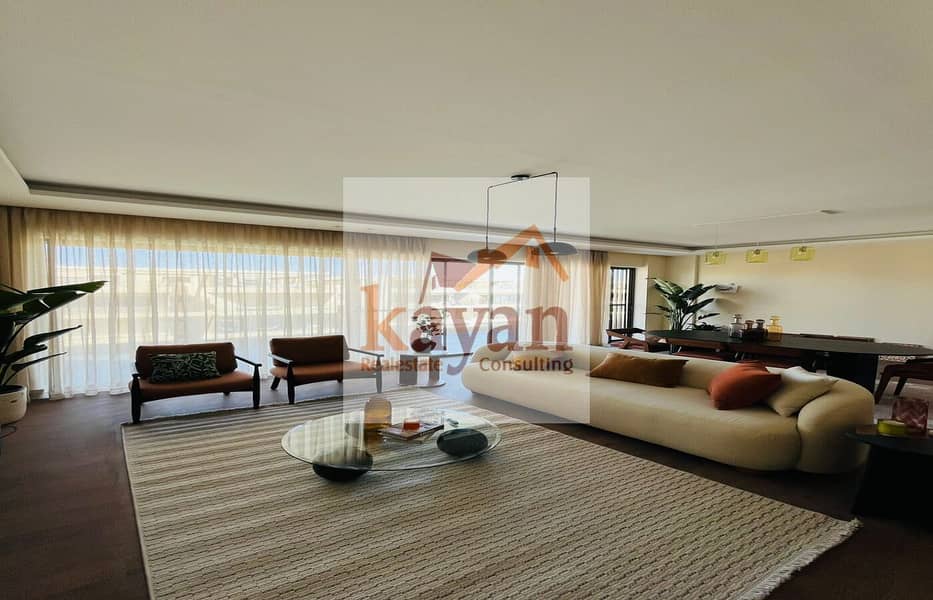 4 52e80184-ff18-463b-a603-401a2aab7942. jpg