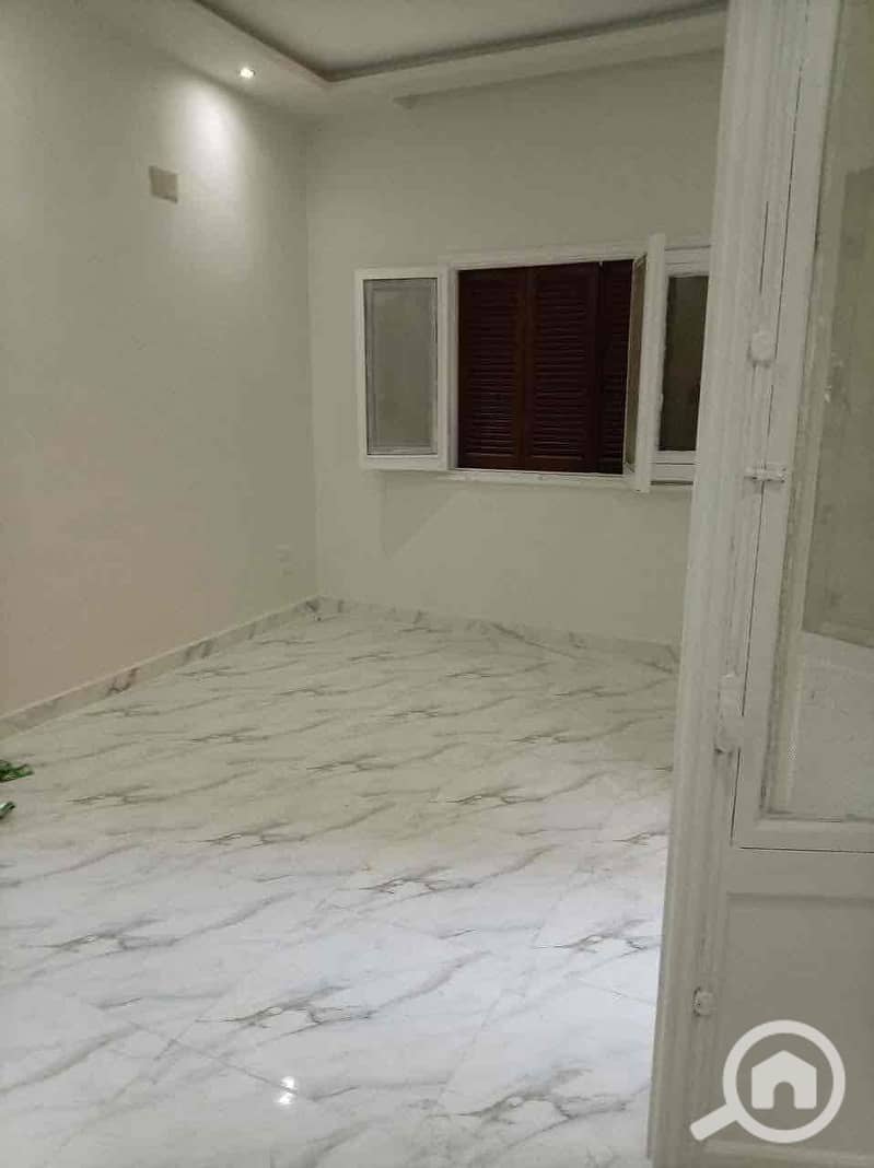 4 b60da45e-b060-4eb2-83dc-953e2701bb57. jpg