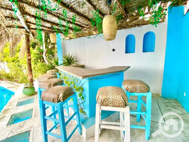 10 f85c1ac1-31e1-47bd-9732-e27796057ca1. jpg