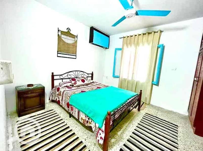 24 885f1fc8-267f-4186-b08f-382d2cb03d75. jpg