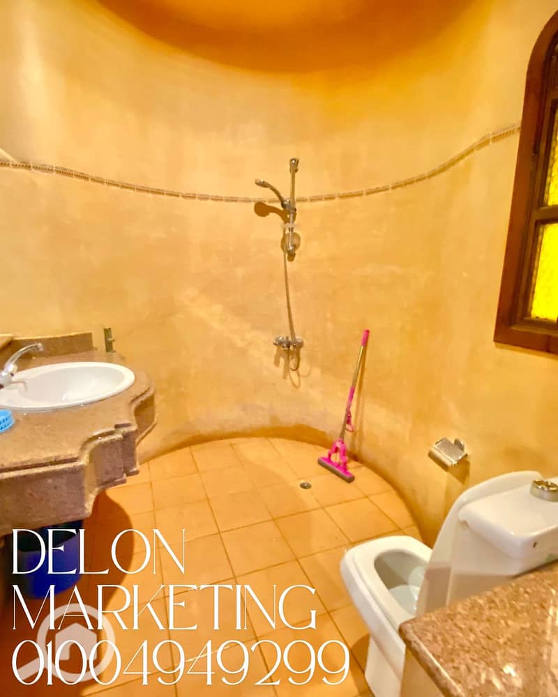 14 Clean Vintage Photo Collage Fall Fashion Instagram Post. png