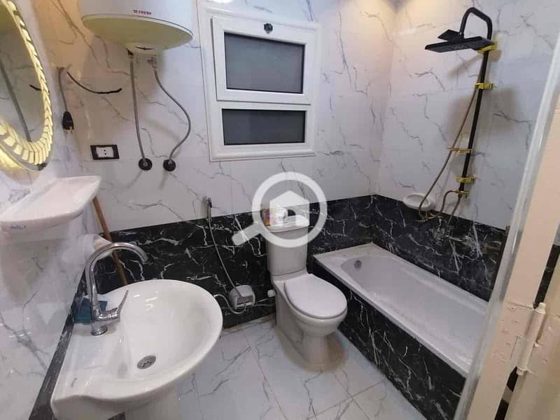 9 47e83c0f-489d-44af-96eb-67bd30cf0062. jpg