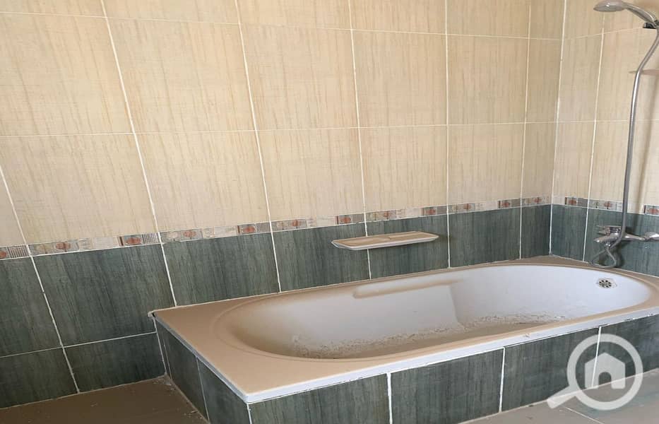 13 a5021aa9-9601-412d-9355-b954b3ccf823. jpg