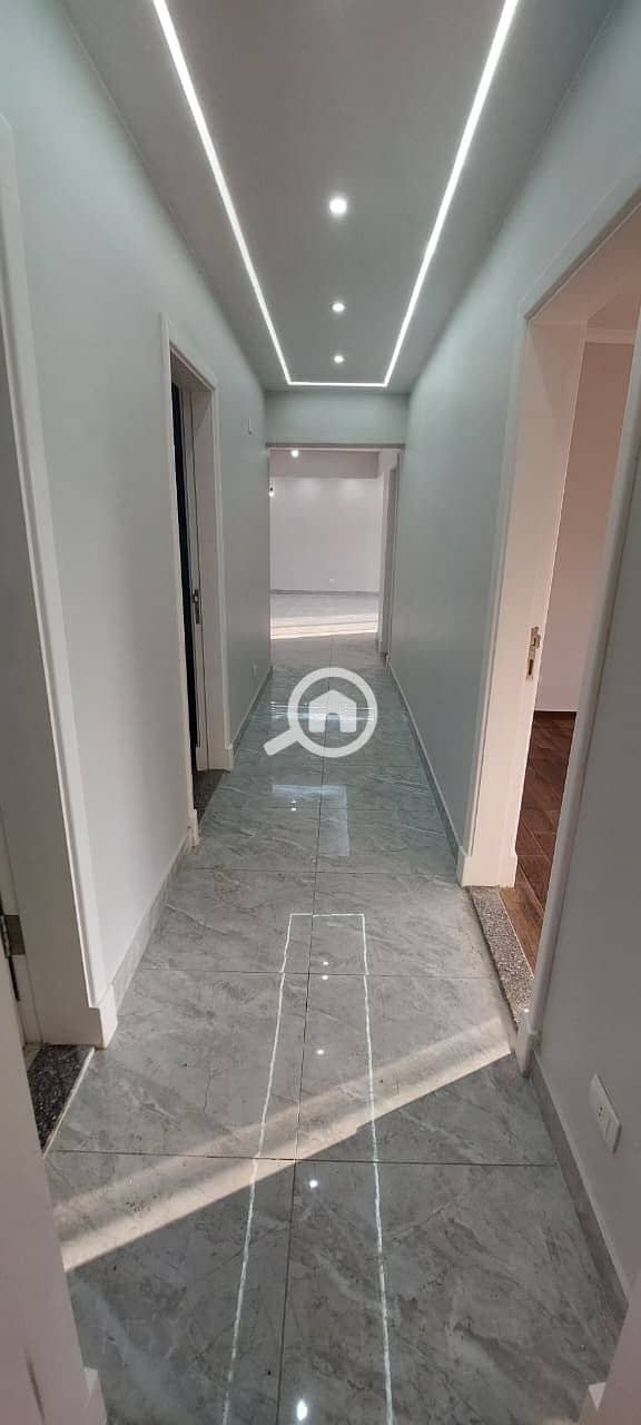 5 WhatsApp Image 2025-12-28 at 10.08. 37 (1). jpeg