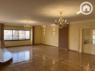 4 Bedroom Flat for Rent in Maadi, Cairo - WhatsApp Image 2025-12-28 at 10.20. 36 (2). jpeg 4 Bedroom Flat for Rent in Maadi, Cairo - WhatsApp Image 2025-12-28 at 10.20. 36 (2). jpeg