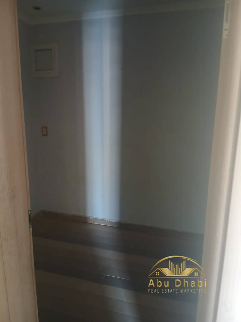 4 0462add7-0ebf-4b29-9831-937561a750dc. jpg