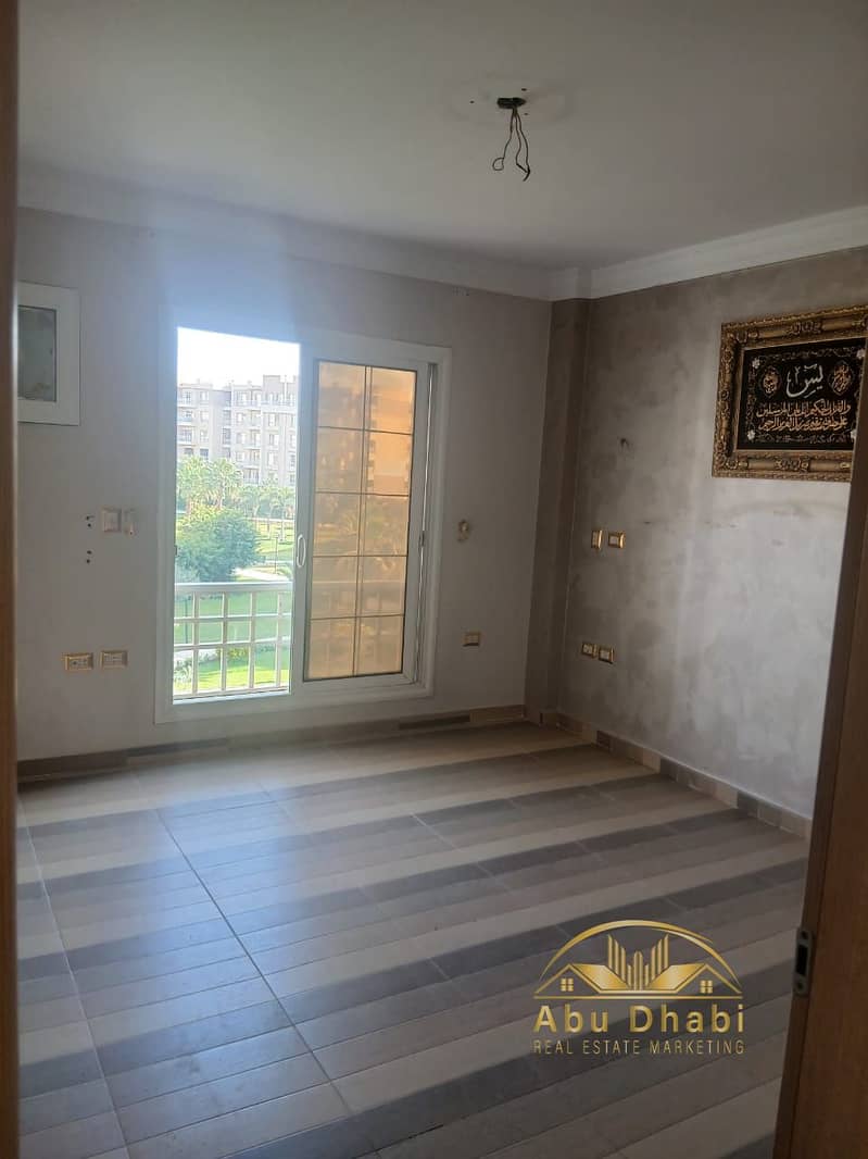 8 7c217c62-8953-4e39-832e-f7aaa96856a3. jpg