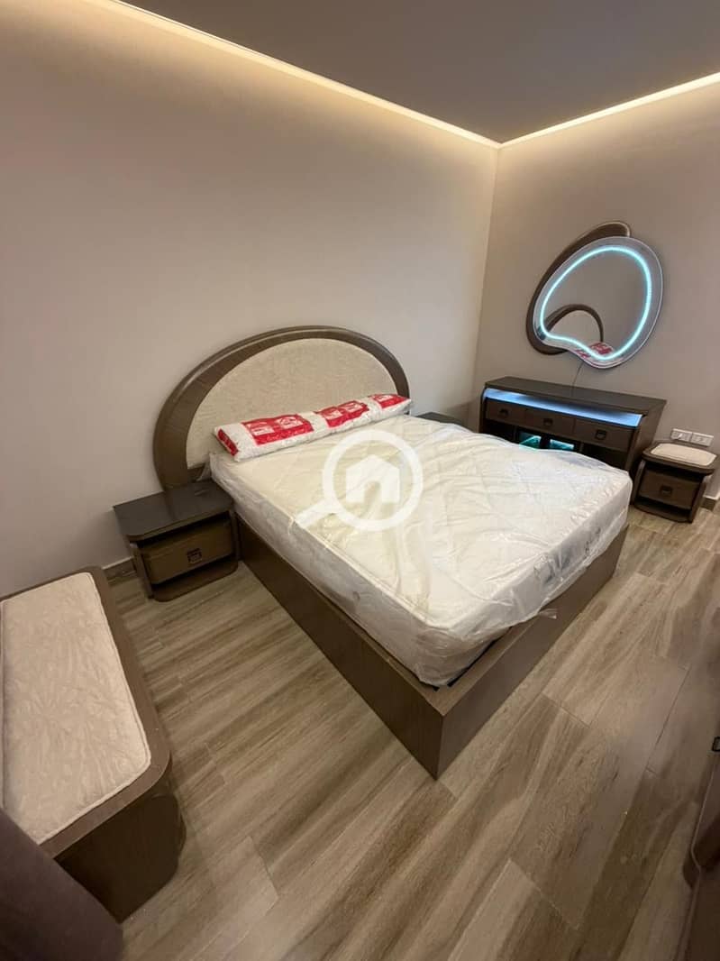 3 00e856e0-0c97-4326-922b-9a1110ec05e6. jpeg