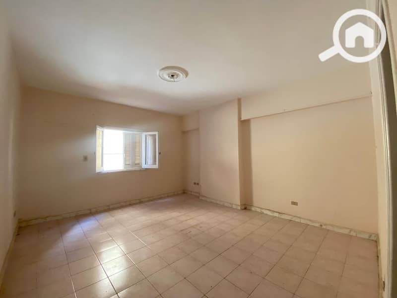 5 WhatsApp Image 2025-12-28 at 10.56. 19 (1). jpeg