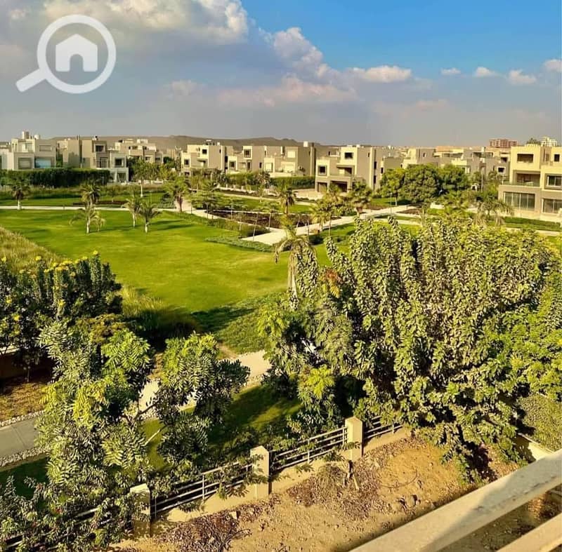 10 490316536_2120267645087280_1970794141679594939_n. jpg