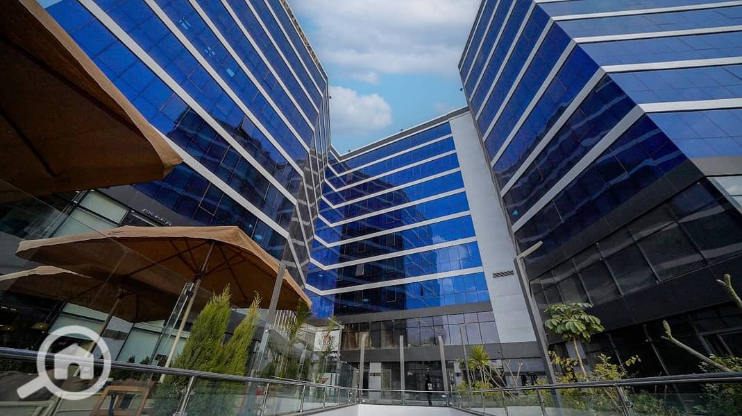 8 WhatsApp Image 2025-11-25 at 13.28. 04. jpeg