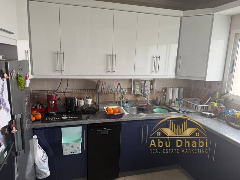 9 f4fd003e-e838-4852-997a-bb4277b7f042. jpg