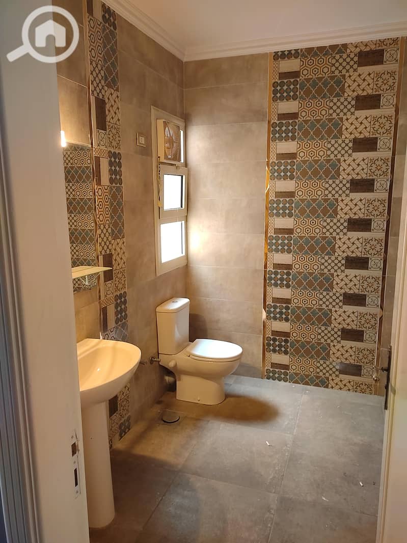 8 WhatsApp Image 2025-12-26 at 20.01. 50 (2). jpeg