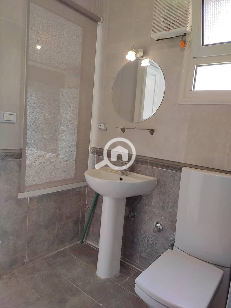 16 WhatsApp Image 2025-12-26 at 20.01. 53. jpeg